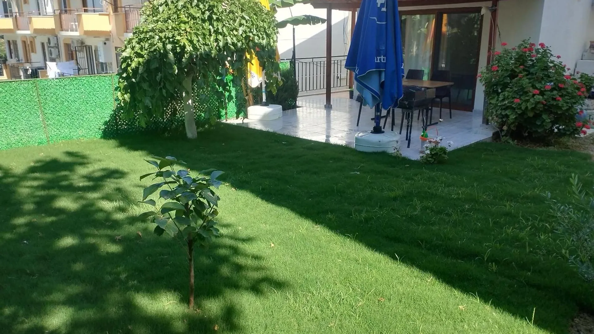 Kadinlar Denizi Plaji 100 M Bahceli Havuzlu Villa Kusadası 0*,  Törökország